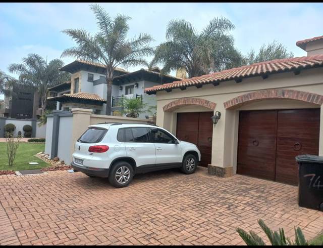 4 BEDROOM HOUSE FOR SALE IN BEYERS PARK